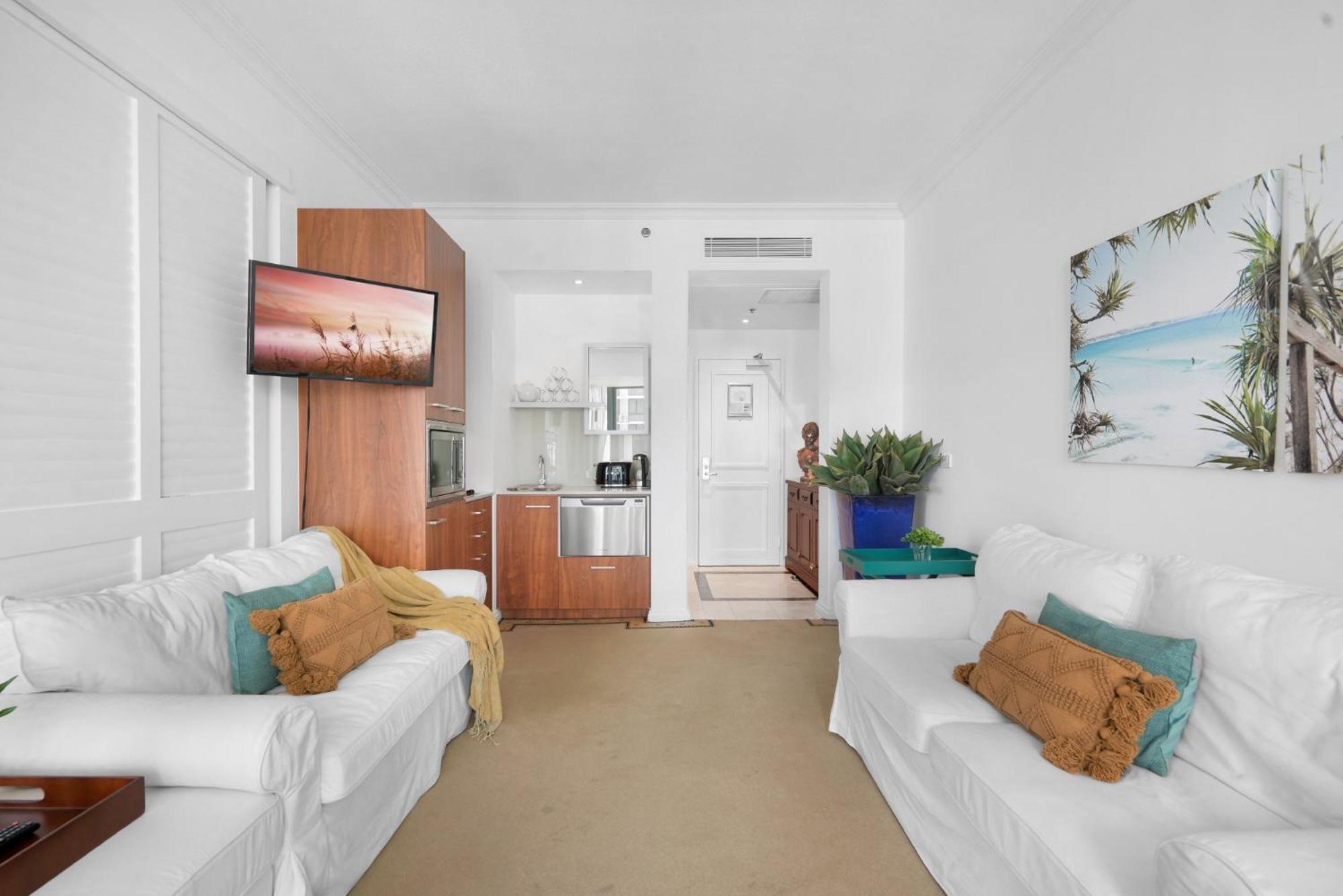 Oceanview 1-bed Sub Penthouse With Pool & Gym Apartment Gold Coast