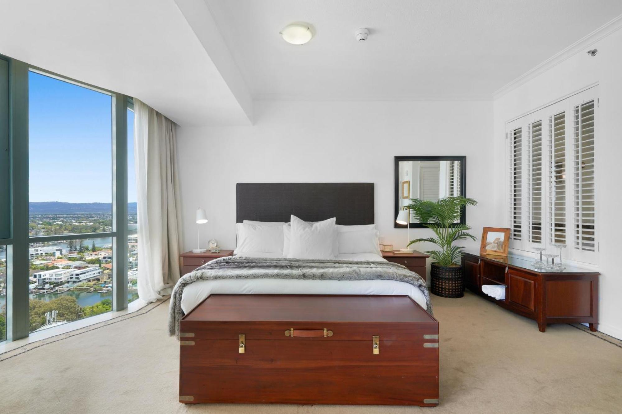 Oceanview 1-bed Sub Penthouse With Pool & Gym Apartment